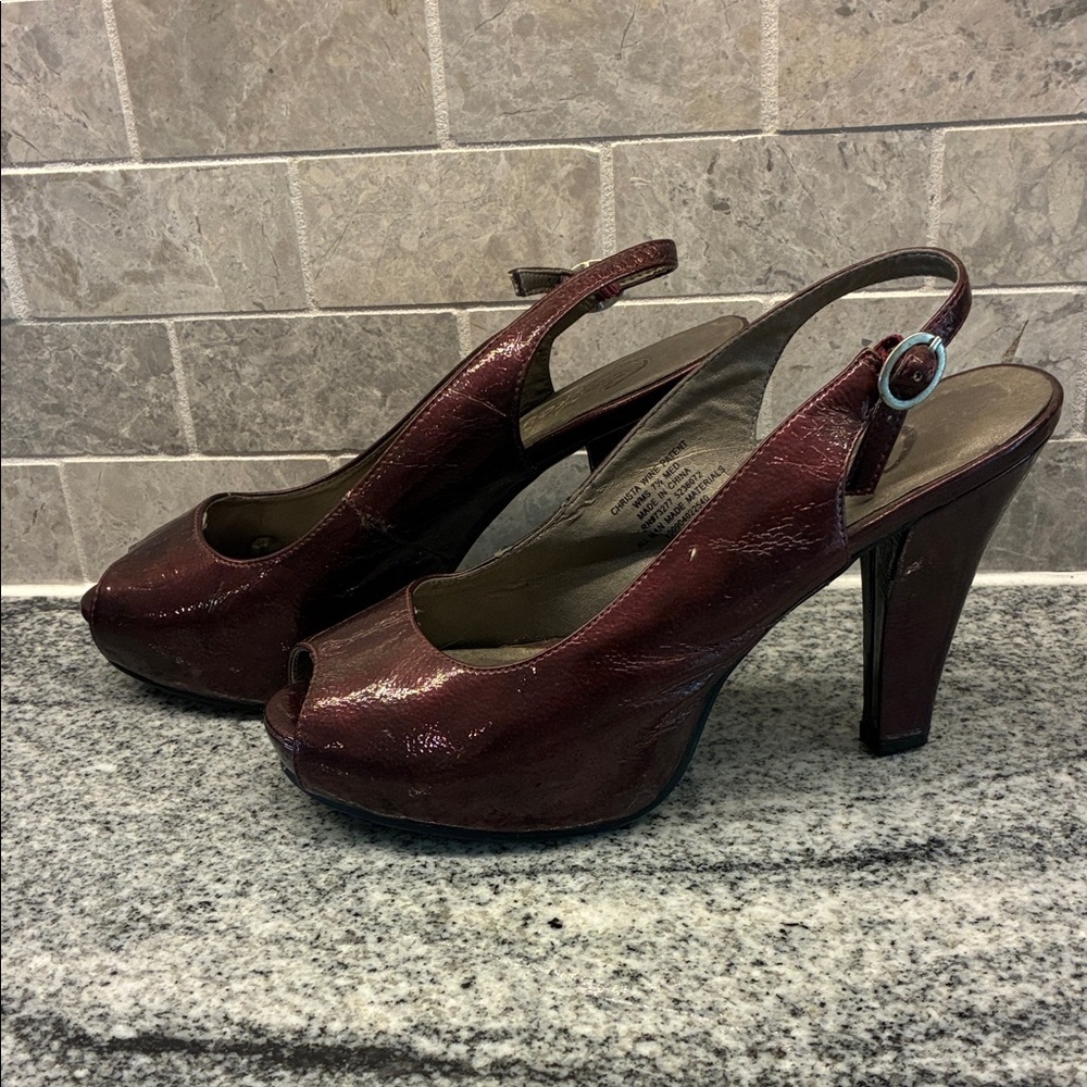 ✨Host Pick✨  Candie's Wine Peep-Toe Slingback Heels